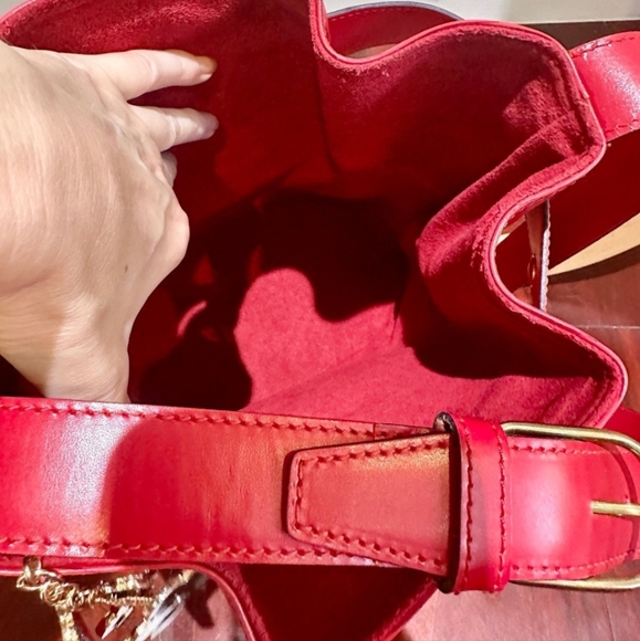 Louis Vuitton Epi Sac D'Epaule Red - Picture 4 of 16